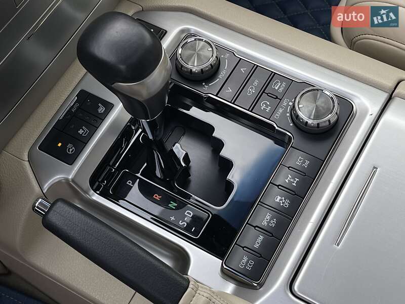 Позашляховик / Кросовер Toyota Land Cruiser 2019 в Києві