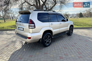 Позашляховик / Кросовер Toyota Land Cruiser 2006 в Ізмаїлі