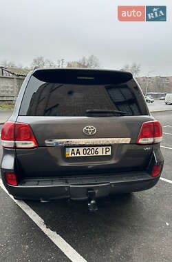 Позашляховик / Кросовер Toyota Land Cruiser 2008 в Києві