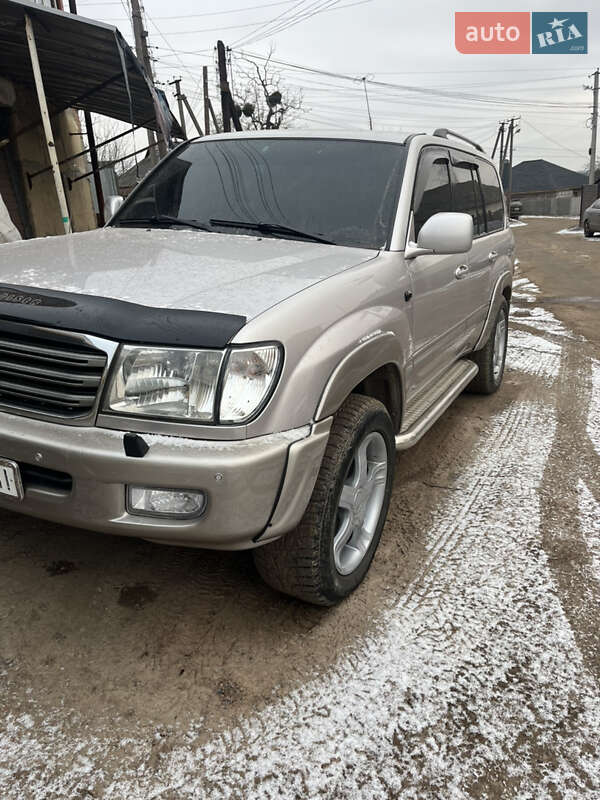 Toyota Land Cruiser 2003