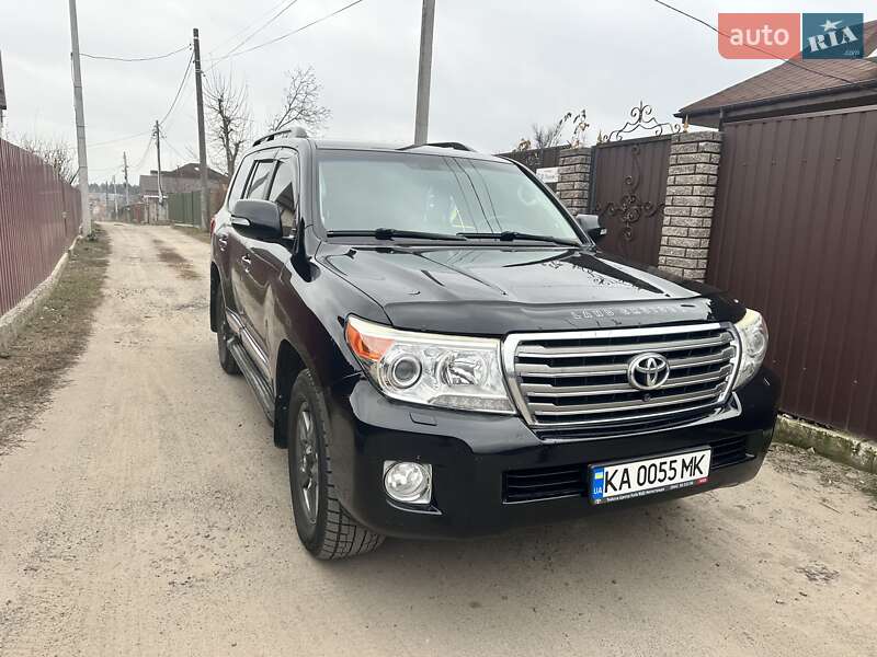 Toyota Land Cruiser 2013
