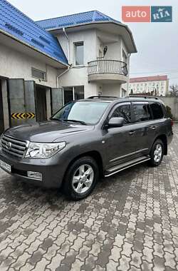 Внедорожник / Кроссовер Toyota Land Cruiser 2008 в 