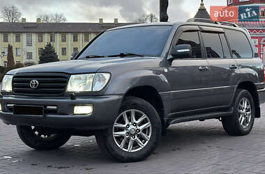 Позашляховик / Кросовер Toyota Land Cruiser 2004 в Дніпрі