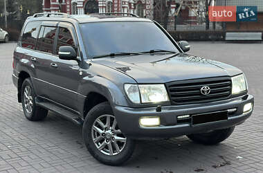 Внедорожник / Кроссовер Toyota Land Cruiser 2004 в Днепре