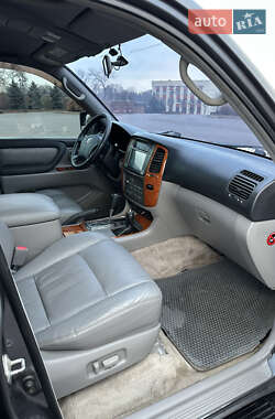 Внедорожник / Кроссовер Toyota Land Cruiser 2004 в Днепре