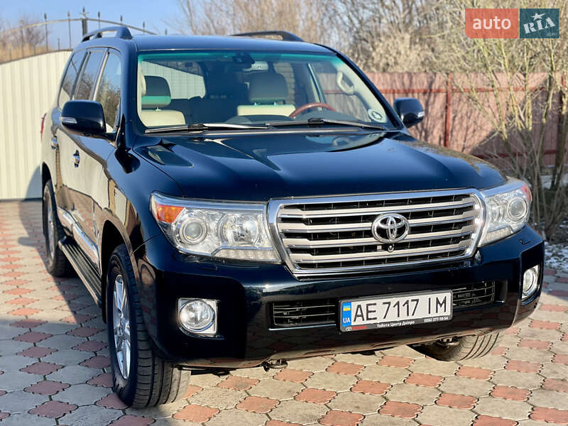 Позашляховик / Кросовер Toyota Land Cruiser 2012 в Дніпрі