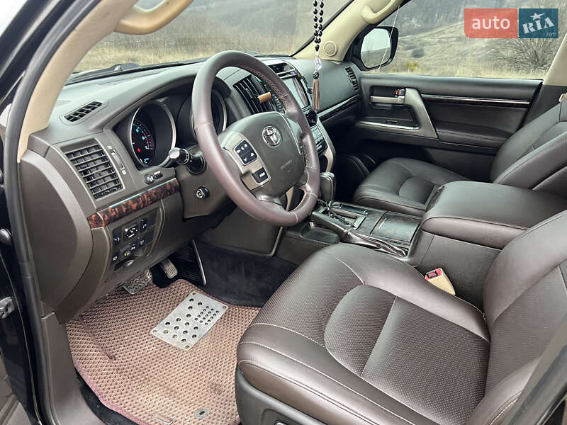 Внедорожник / Кроссовер Toyota Land Cruiser 2007 в Полтаве