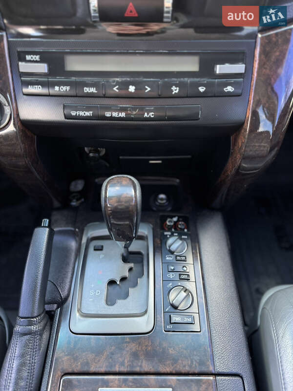 Внедорожник / Кроссовер Toyota Land Cruiser 2010 в Тернополе