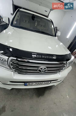 Внедорожник / Кроссовер Toyota Land Cruiser 2015 в Тячеве