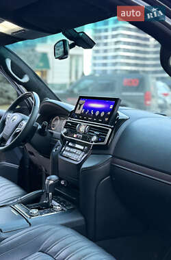 Внедорожник / Кроссовер Toyota Land Cruiser 2008 в 