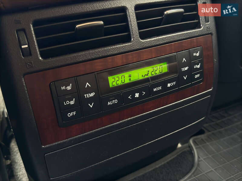 Позашляховик / Кросовер Toyota Land Cruiser 2014 в Рівному