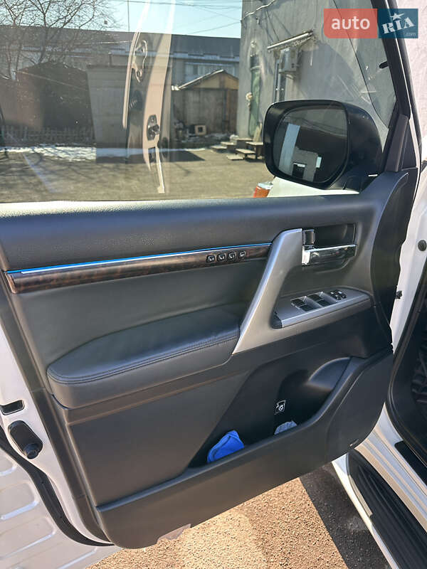 Внедорожник / Кроссовер Toyota Land Cruiser 2013 в Житомире