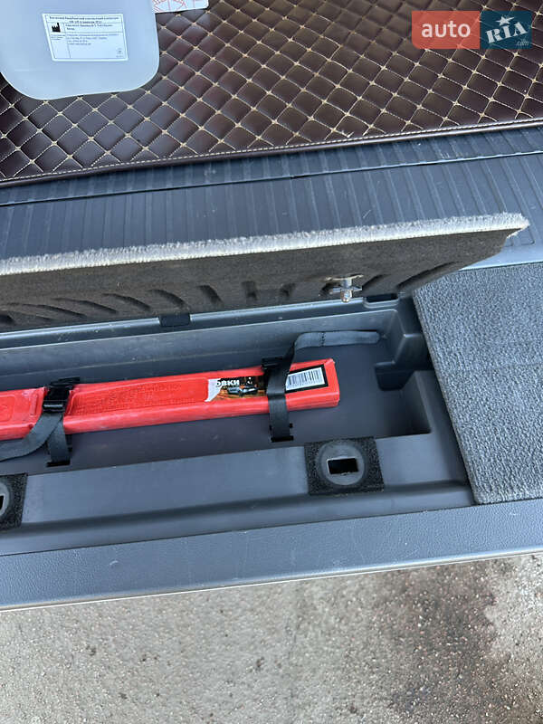 Внедорожник / Кроссовер Toyota Land Cruiser 2013 в Житомире