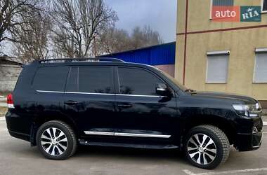 Позашляховик / Кросовер Toyota Land Cruiser 2016 в Запоріжжі