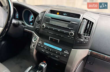 Внедорожник / Кроссовер Toyota Land Cruiser 2008 в 