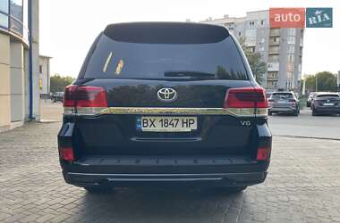 Внедорожник / Кроссовер Toyota Land Cruiser 2017 в Черновцах