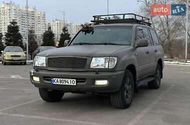 Позашляховик / Кросовер Toyota Land Cruiser 2000 в Києві