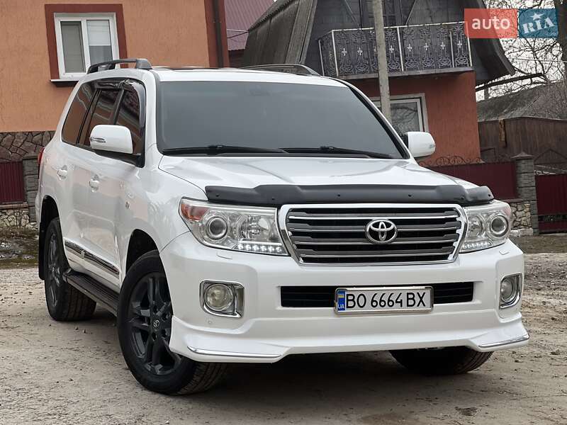 Внедорожник / Кроссовер Toyota Land Cruiser 2011 в Тернополе