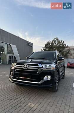 Внедорожник / Кроссовер Toyota Land Cruiser 2020 в Киеве