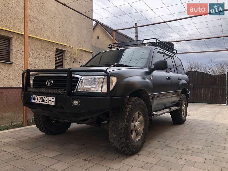Toyota Land Cruiser 1999 Toyota Land Cruiser 1999