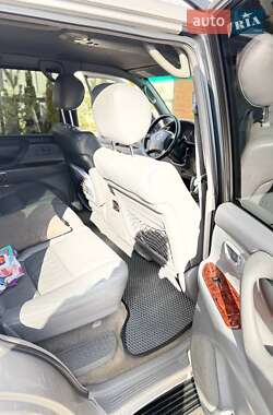 Внедорожник / Кроссовер Toyota Land Cruiser 2002 в 
