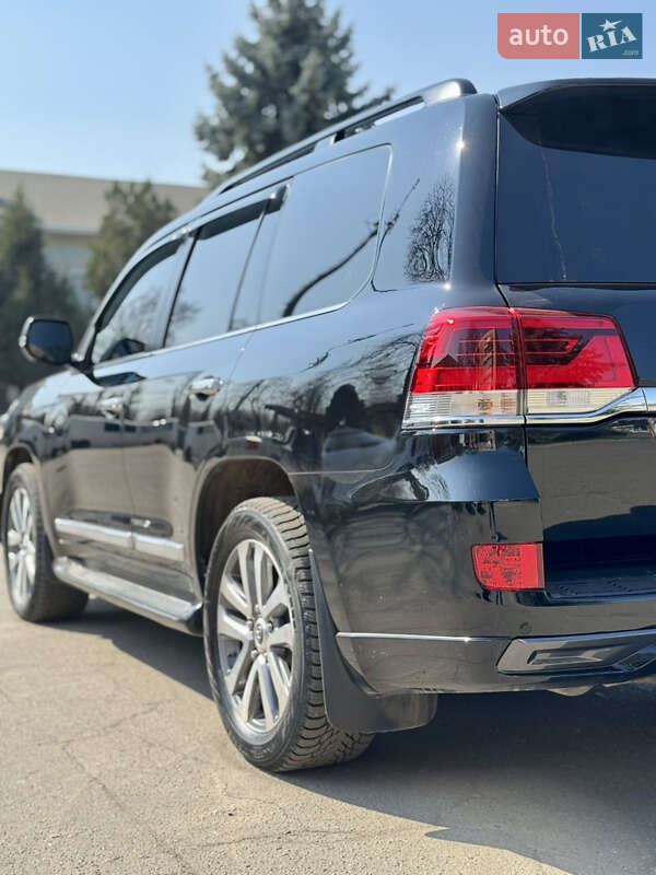 Внедорожник / Кроссовер Toyota Land Cruiser 2017 в Лубнах