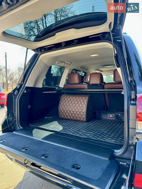 Внедорожник / Кроссовер Toyota Land Cruiser 2017 в Лубнах