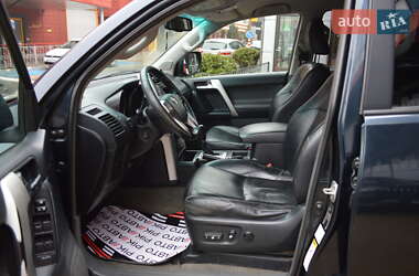 Внедорожник / Кроссовер Toyota Land Cruiser 2010 в 