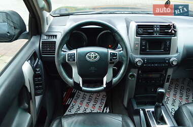 Внедорожник / Кроссовер Toyota Land Cruiser 2010 в 