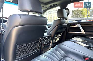 Внедорожник / Кроссовер Toyota Land Cruiser 2019 в 