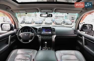 Внедорожник / Кроссовер Toyota Land Cruiser 2008 в 
