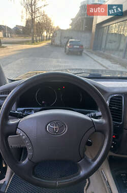 Позашляховик / Кросовер Toyota Land Cruiser 2005 в 