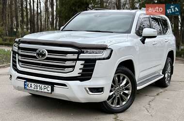 Позашляховик / Кросовер Toyota Land Cruiser 2023 в 