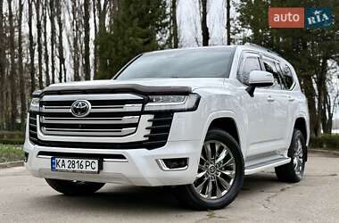 Позашляховик / Кросовер Toyota Land Cruiser 2023 в 