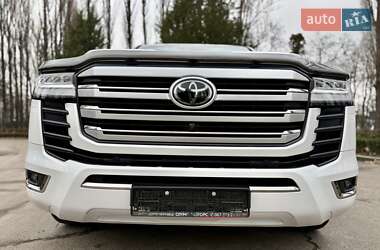 Позашляховик / Кросовер Toyota Land Cruiser 2023 в 