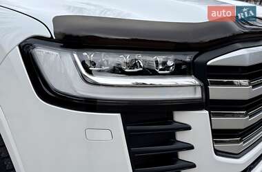 Позашляховик / Кросовер Toyota Land Cruiser 2023 в 