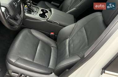 Позашляховик / Кросовер Toyota Land Cruiser 2023 в 