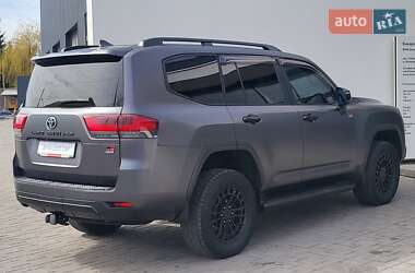 Позашляховик / Кросовер Toyota Land Cruiser 2022 в 