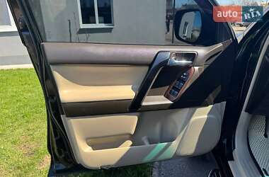 Внедорожник / Кроссовер Toyota Land Cruiser 2010 в 