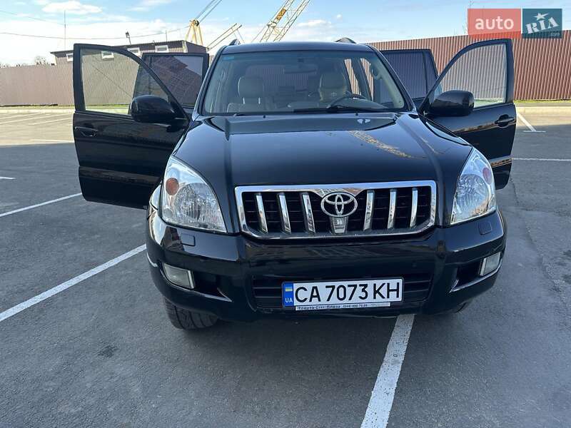 Внедорожник / Кроссовер Toyota Land Cruiser 2007 в Умани