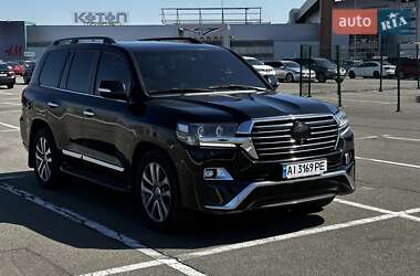 Позашляховик / Кросовер Toyota Land Cruiser 2017 в 
