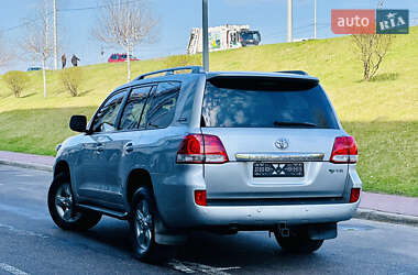 Внедорожник / Кроссовер Toyota Land Cruiser 2011 в Киеве