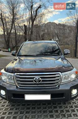 Внедорожник / Кроссовер Toyota Land Cruiser 2013 в 