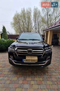 Позашляховик / Кросовер Toyota Land Cruiser 2019 в 