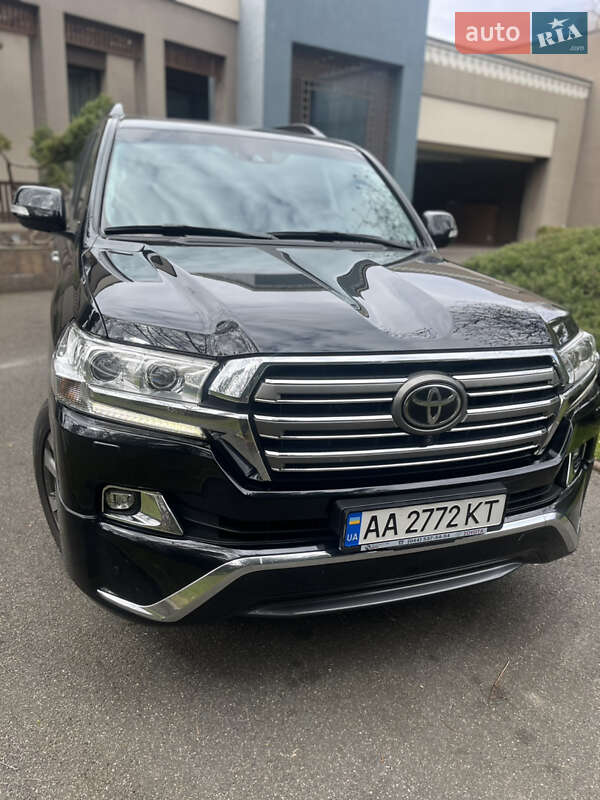 Внедорожник / Кроссовер Toyota Land Cruiser 2016 в Киеве