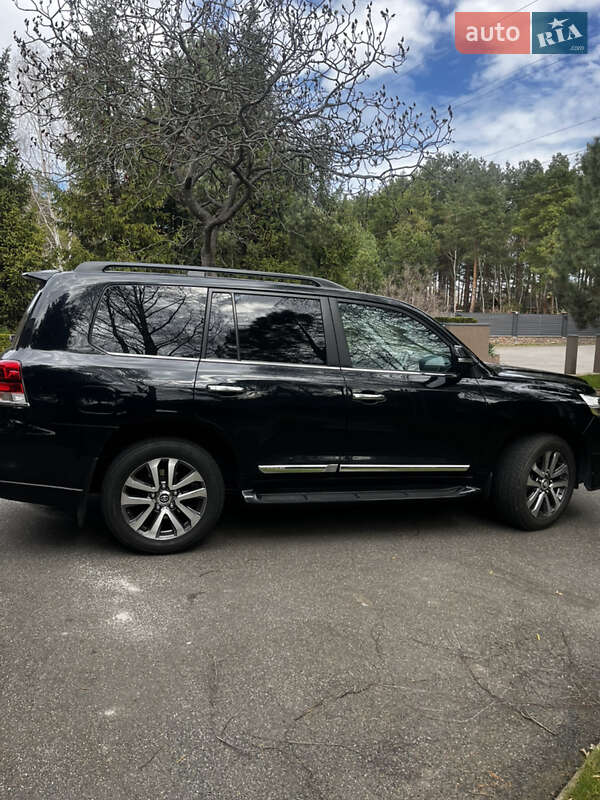 Внедорожник / Кроссовер Toyota Land Cruiser 2016 в Киеве