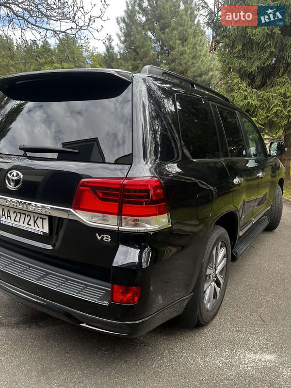 Внедорожник / Кроссовер Toyota Land Cruiser 2016 в Киеве