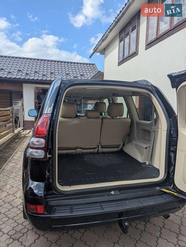 Внедорожник / Кроссовер Toyota Land Cruiser 2005 в Иршаве