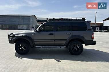Внедорожник / Кроссовер Toyota Land Cruiser 2005 в 
