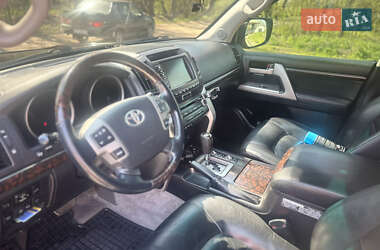 Внедорожник / Кроссовер Toyota Land Cruiser 2011 в 